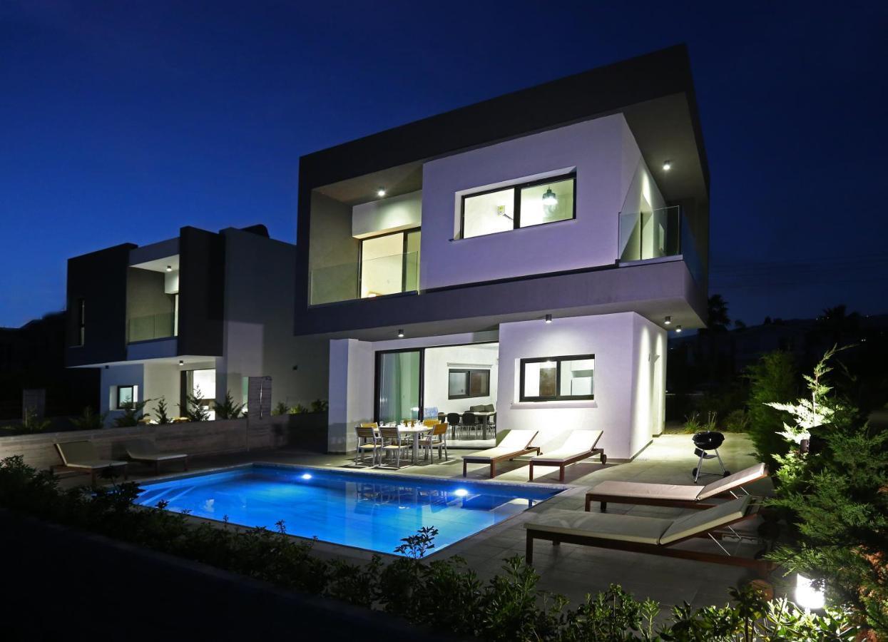 Villa Yria Coral Bay Exterior photo